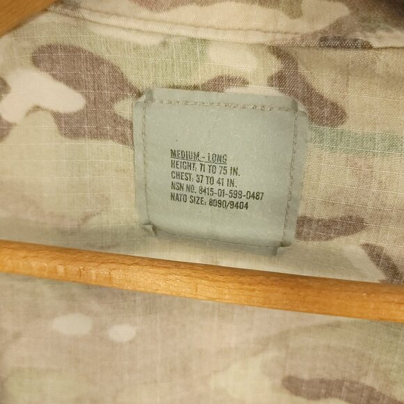 US Military Coat Army Combat Men's Med Long Multicam Camo FR Zip Hook Loop Front - Picture 10 of 10